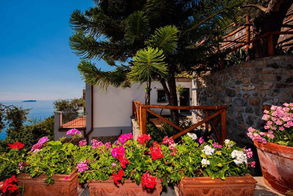 Villa De Rosa Positano Exteriör bild